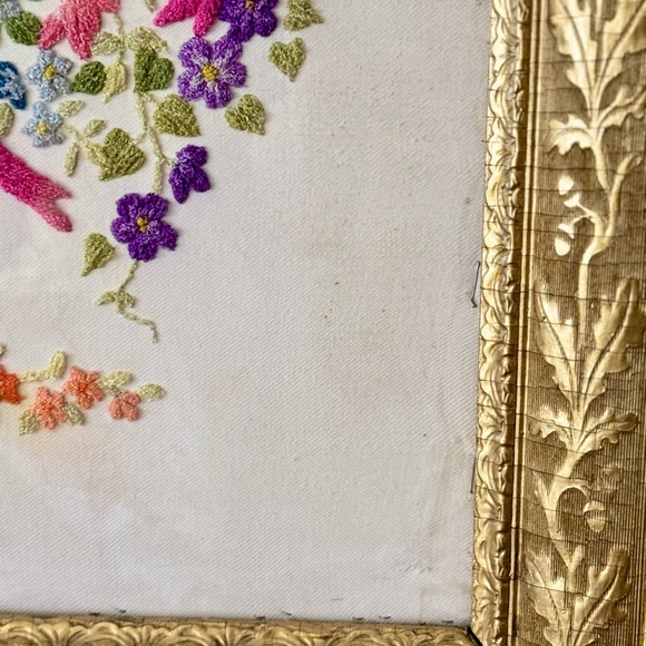 Vintage 1960’s Floral Embroidery With Bow in Ornate Gold Frame - Picture 7 of 9